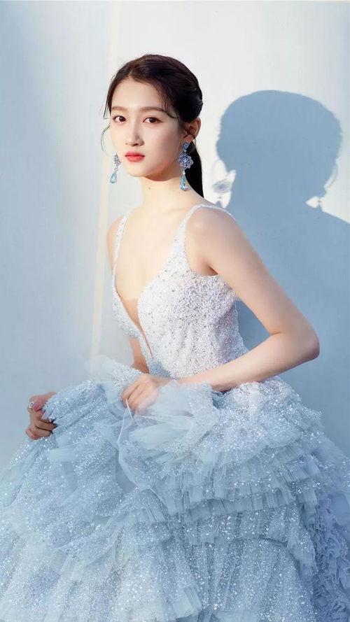 美女明星写真关晓彤,青春活力，美丽绽放