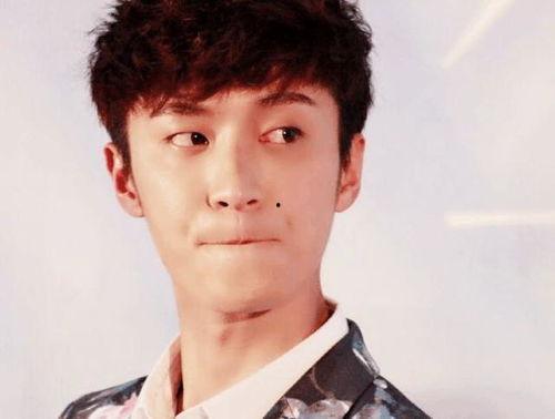 年轻明星的照片男生,年轻明星风采写真集