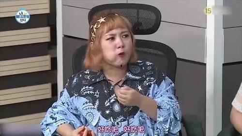 用嘴吃手的明星,揭秘用嘴吃手的独特风味