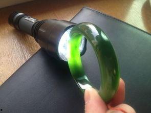 俄料和田碧玉怎么看品质,俄料与和田碧玉品质鉴定指南