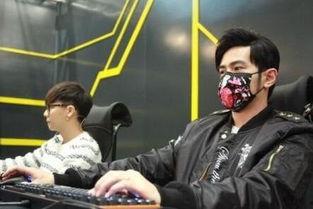 英雄联盟吃瓜c罗,跨界娱乐引发热议