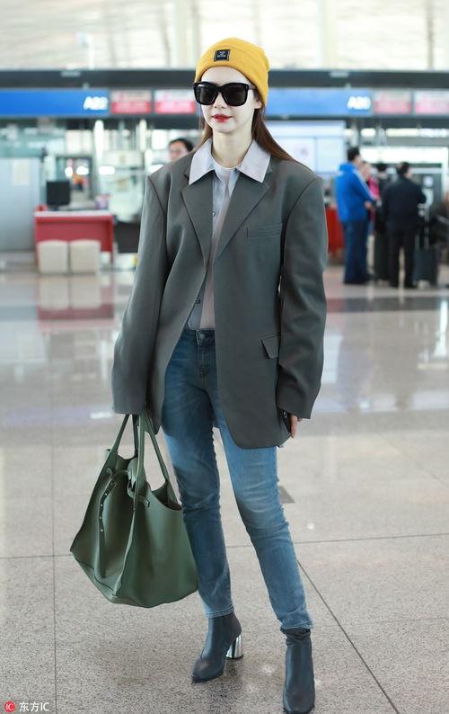 明星同款单品,潮流风向标背后的时尚秘密