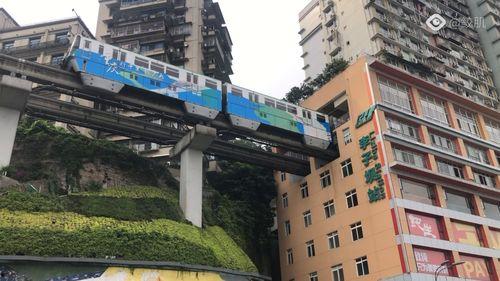 网红的李子坝轻轨路线,揭秘李子坝轻轨网红路线的奇迹之旅