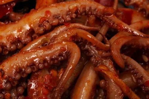 网红小鱼干吃瓜