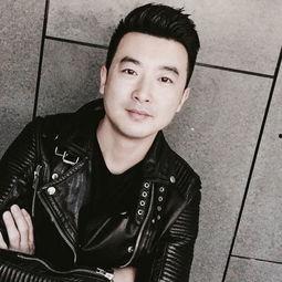 明星叫雪峰,星光熠熠，峰回路转的璀璨人生