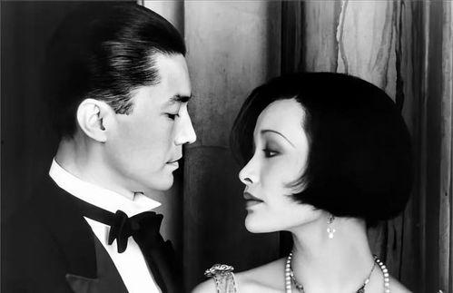 美国明星裸戏照,裸照风波背后的真相揭秘