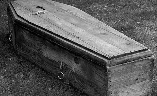 做棺材看拿哪块料比较好,揭秘最适合的木材选择