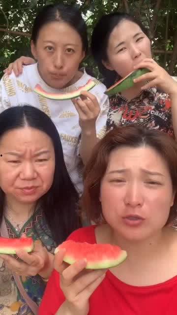 化妆分享吃瓜,吃瓜群众围观化妆技巧大揭秘